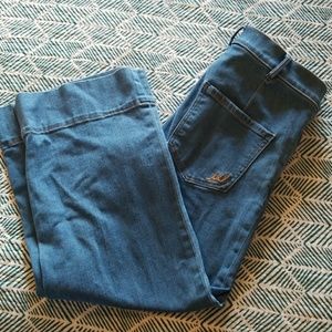 Wide Legged Express Crops